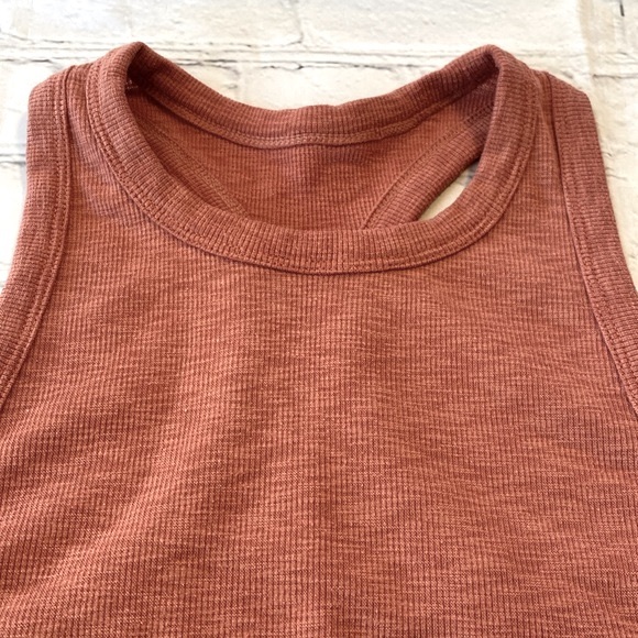 VUORI Sunrise High Neck Rib Tank XS Terracotta - Picture 2 of 13